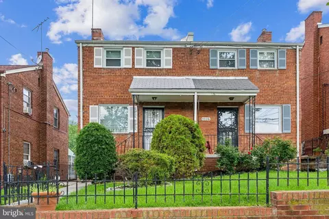 4334 Dubois Pl SE, Washington, DC 20019