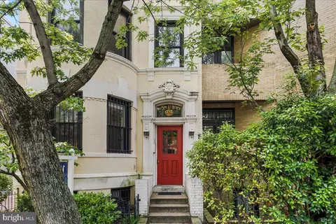 1742 U St NW #203, Washington, DC 20009