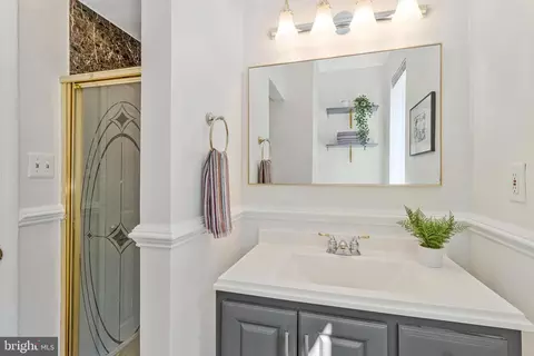 Bath - 1221 Duncan Pl NE, Washington, DC 20002 photo 1 of 2