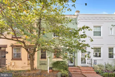 1221 Duncan Pl NE, Washington, DC 20002