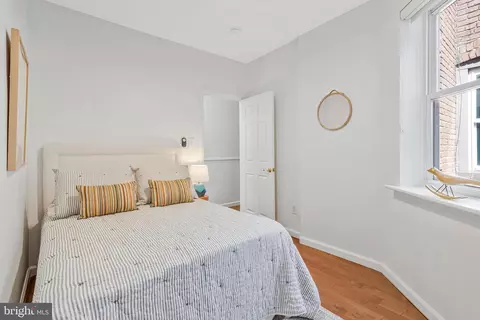 Bedroom - 1221 Duncan Pl NE, Washington, DC 20002 photo 5 of 6