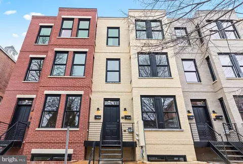 414 D St SE #A, Washington, DC 20003 photo 2