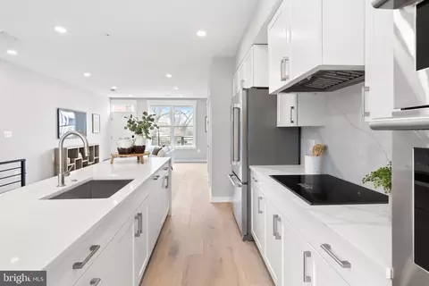 414 D St SE #A, Washington, DC 20003 photo 5