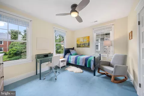 2811 35th St NW, Washington, DC 20007 photo 11
