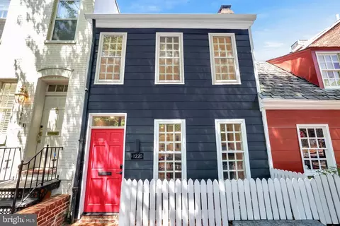 1220 28th St NW, Washington, DC 20007