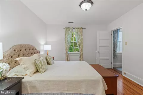 2840 27th St NW, Washington, DC 20008 photo 36