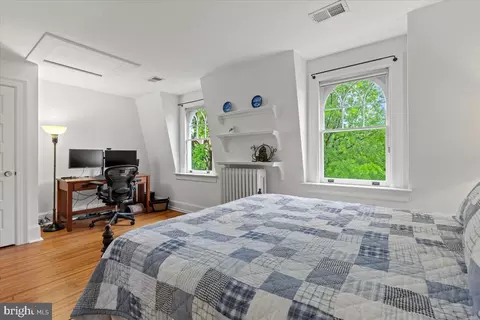 2840 27th St NW, Washington, DC 20008 photo 40