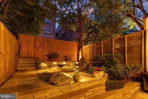 2840 27th St NW, Washington, DC 20008 photo 48
