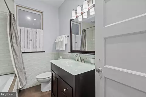 2840 27th St NW, Washington, DC 20008 photo 31