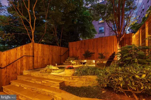 2840 27th St NW, Washington, DC 20008 photo 49