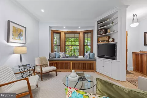 2840 27th St NW, Washington, DC 20008 photo 8