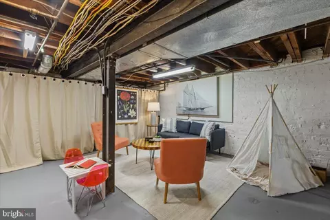 2840 27th St NW, Washington, DC 20008 photo 41