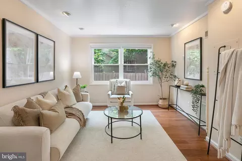 469 Ridge St NW #1, Washington, DC 20001