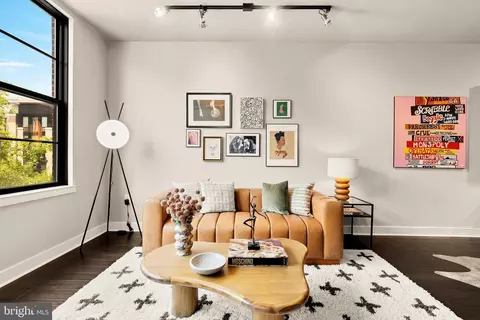 2125 14th St NW #427, Washington, DC 20009