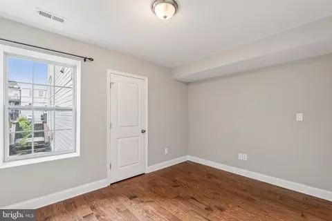1332 Levis St NE, Washington, DC 20002 photo 15