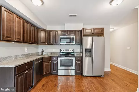 1332 Levis St NE, Washington, DC 20002 photo 6
