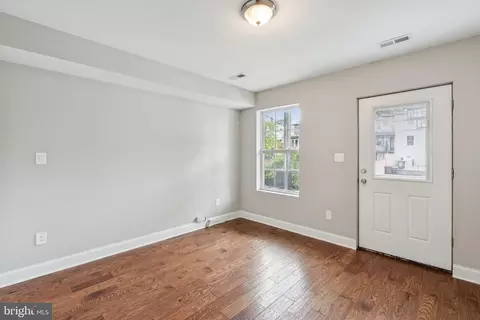 1332 Levis St NE, Washington, DC 20002 photo 18
