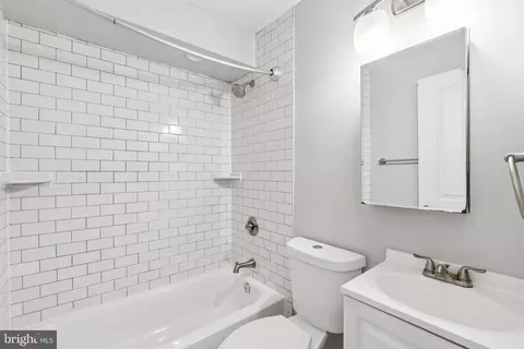 1332 Levis St NE, Washington, DC 20002 photo 32