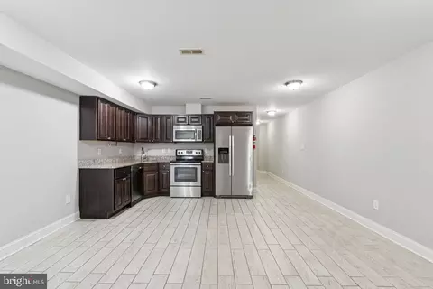 1332 Levis St NE, Washington, DC 20002 photo 27