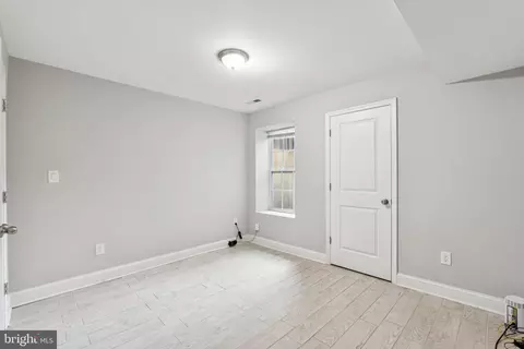 1332 Levis St NE, Washington, DC 20002 photo 34