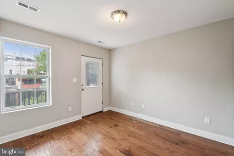 1332 Levis St NE, Washington, DC 20002 photo 19