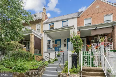 1332 Levis St NE, Washington, DC 20002 photo 2