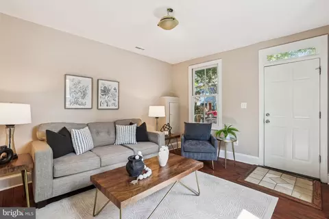 Other - 927 G St SE, Washington, DC 20003 photo 3 of 9