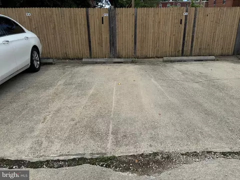 723 Longfellow St NW #P-3, Washington, DC 20011