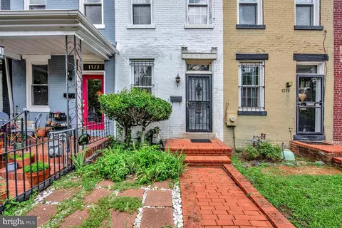 1374 C St NE, Washington, DC 20002
