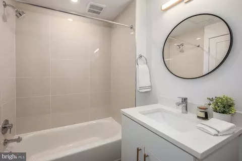 2310 4th St NE #28, Washington, DC 20002 photo 14