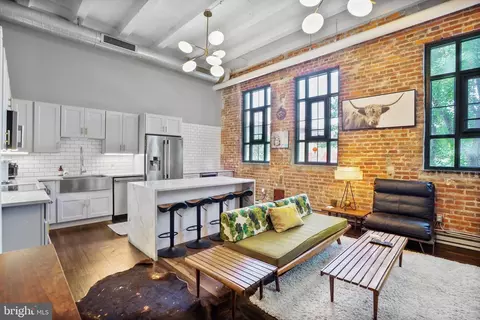 1701 Kalorama Rd NW #309, Washington, DC 20009
