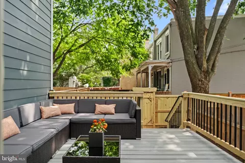 Exterior - 1505 E Street St SE, Washington, DC 20003 photo 6 of 8
