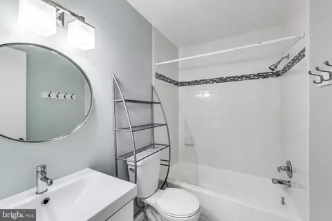 Bath - 763 3rd St NE, Washington, DC 20002 photo 3 of 3