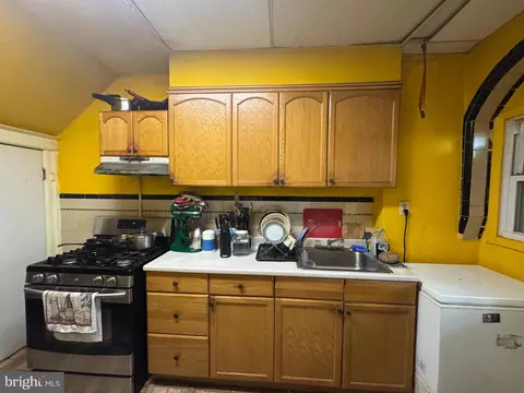 327 Bryant St NE, Washington, DC 20002 photo 3