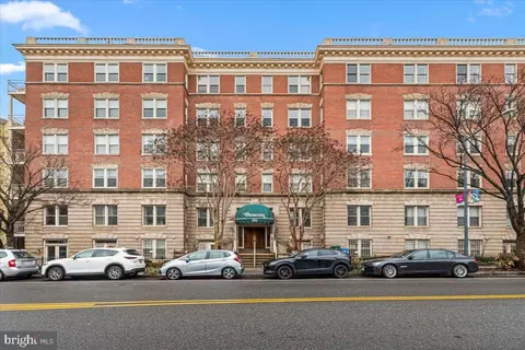 1801 Calvert St NW #204, Washington, DC 20009