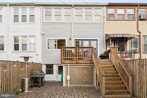 Exterior - 1706 E Street St SE, Washington, DC 20003 photo 5 of 6