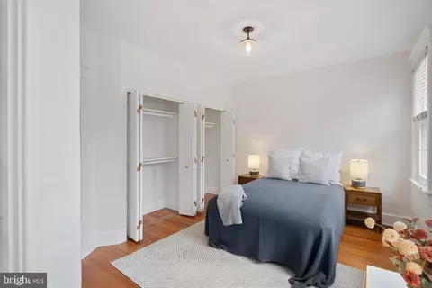 Bedroom - 2009 37th St NW, Washington, DC 20007 photo 5 of 6