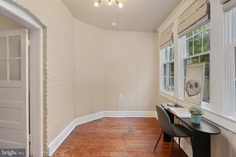 Entry Way - 2009 37th St NW, Washington, DC 20007 photo 3 of 3
