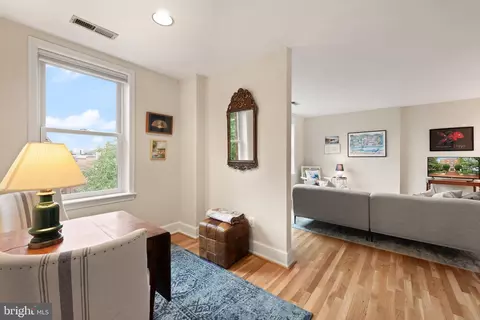 317 10th St NE #13, Washington, DC 20002 photo 13