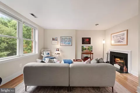 317 10th St NE #13, Washington, DC 20002 photo 8