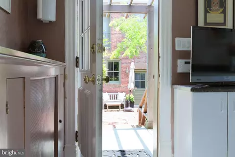 244 8th St SE, Washington, DC 20003 photo 19