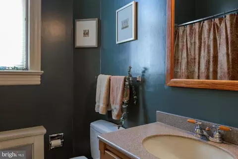 244 8th St SE, Washington, DC 20003 photo 32