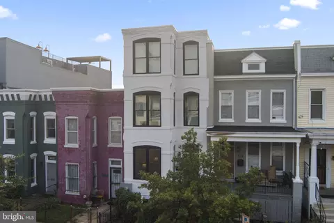 Exterior - 1019 4th St NE #A, Washington, DC 20002 photo 3 of 9