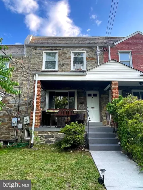907 Perry Pl NE, Washington, DC 20017