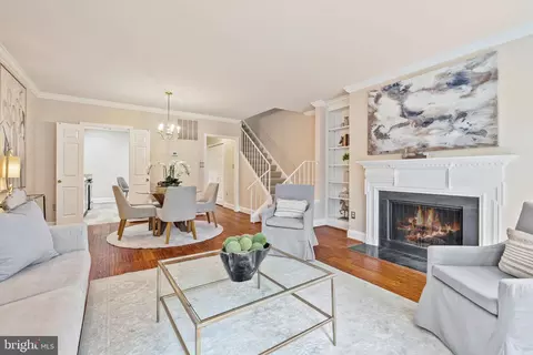 3259 Sutton Pl NW #D, Washington, DC 20016