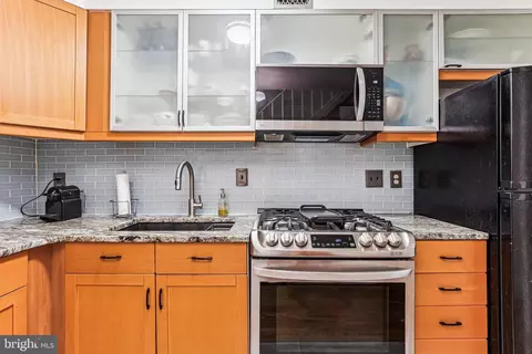 423 5th St SE, Washington, DC 20003 photo 10