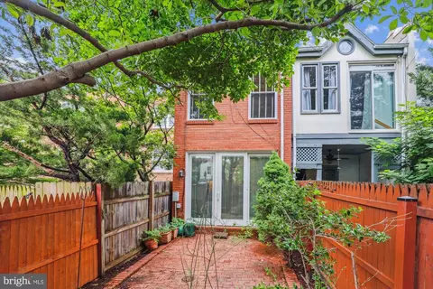 423 5th St SE, Washington, DC 20003 photo 25