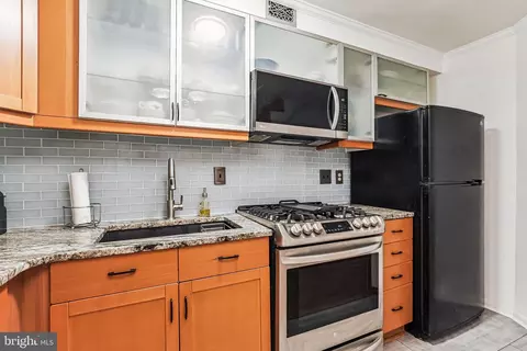 423 5th St SE, Washington, DC 20003 photo 11