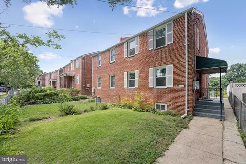 4932 11th St NE, Washington, DC 20017