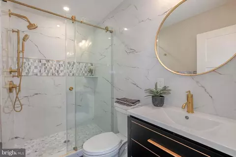 Bath - 1634 S Street St NW #3, Washington, DC 20009 photo 1 of 2